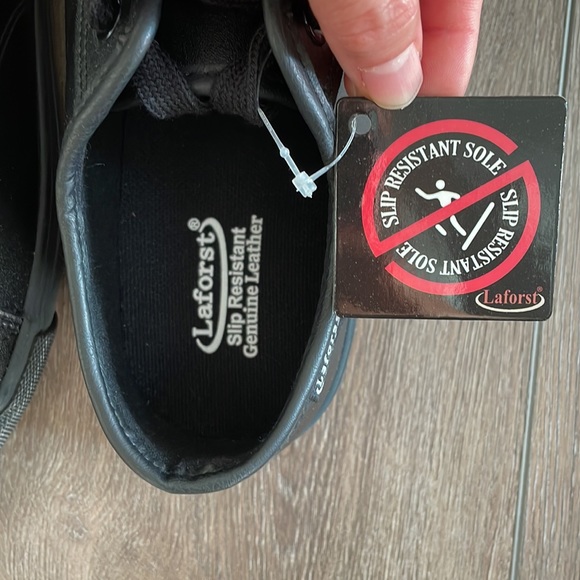 NWT Laforst Carols 3514-01Mens Slip Resistent Genuine Leather Shoes in Size 9.5 - Picture 2 of 7
